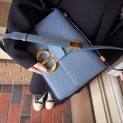 Christian Dior  Blue Montaigne 30