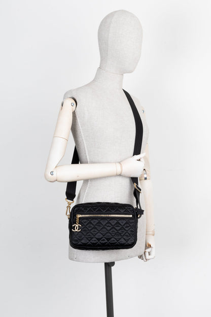 Chanel Camera Bag Black Crossbody Bag 5