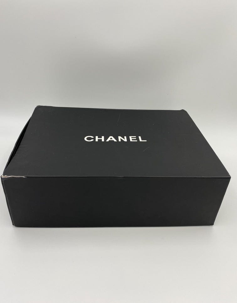 Chanel Classic Flap Medium Lambskin Gold Shoulder Bag 3