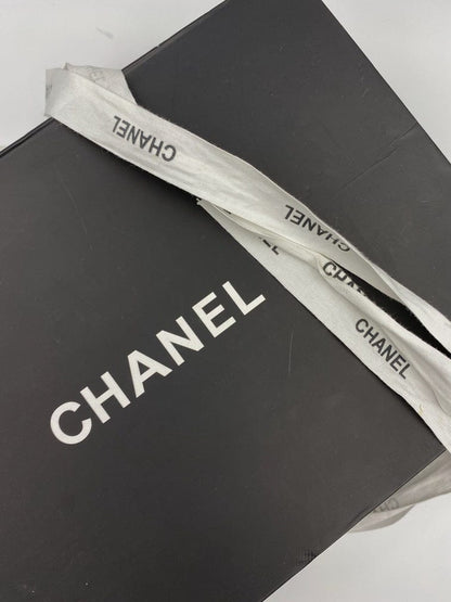 Chanel Classic Flap Medium Lambskin Gold Shoulder Bag 3