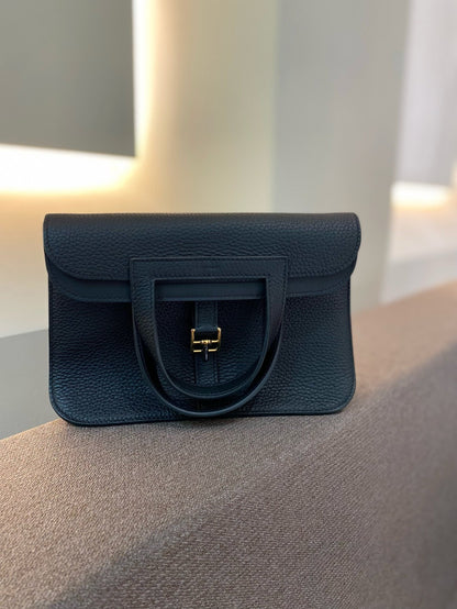 Pre-owned Hermes Halzan 25 Black Golden hw, W stamp (2024), w/ dust bag, receipt scan