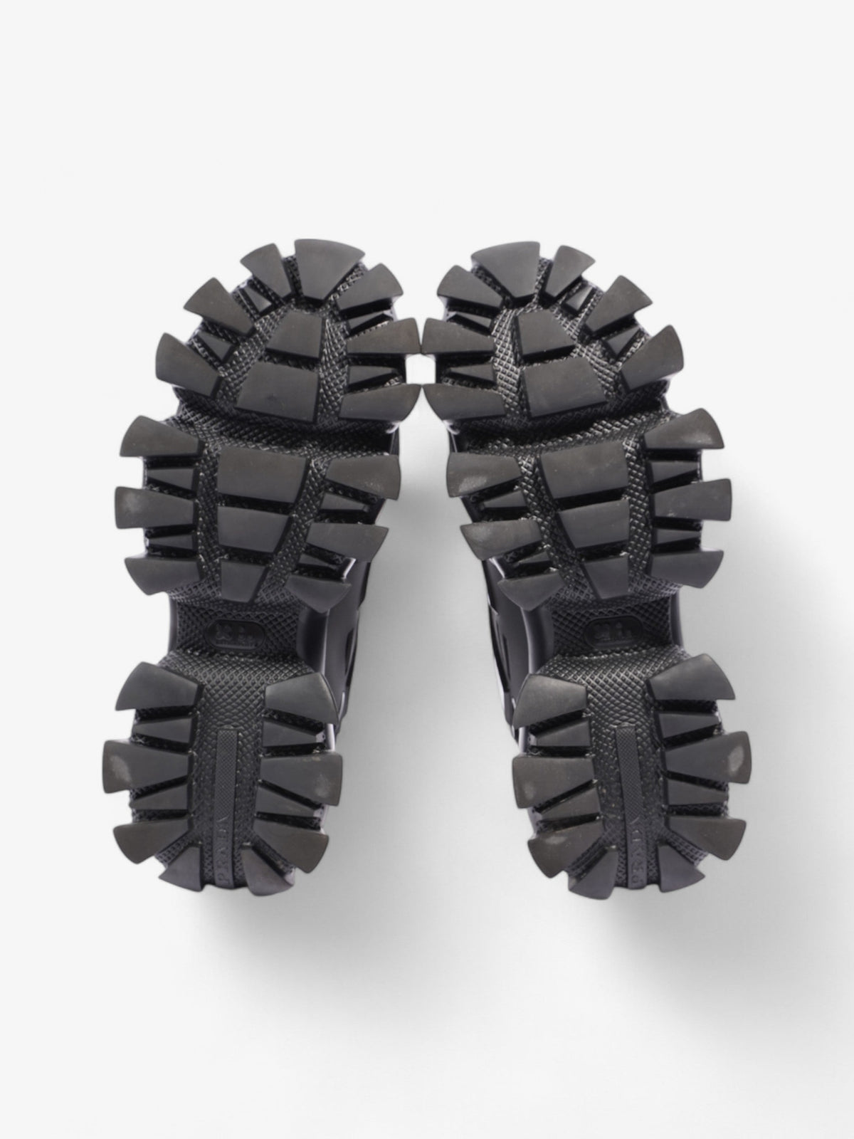 Prada Cloudbust Thunder Black / Red Knit EU 40 UK 6