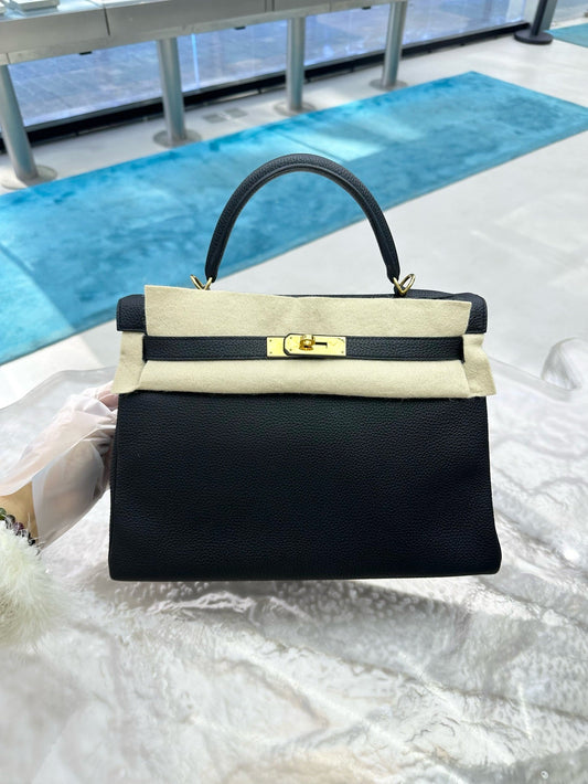 Pre-owned Hermes Kelly 32 Black Togo Leather Golden Hardware, 2018 (C stamp), w/ lock&key with clochette, dust bag