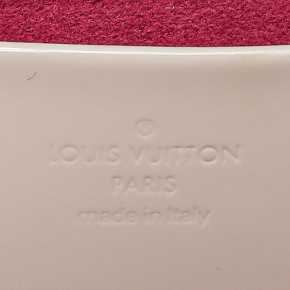 Louis Vuitton Creme Vernis Monogram Wynwood Bag