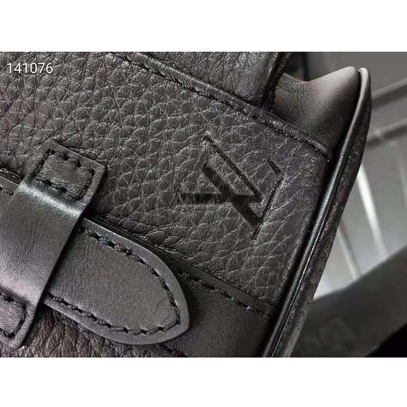 Louis Vuitton LV Unisex Christopher XS Black Taurillon Leather Cowhide Leather