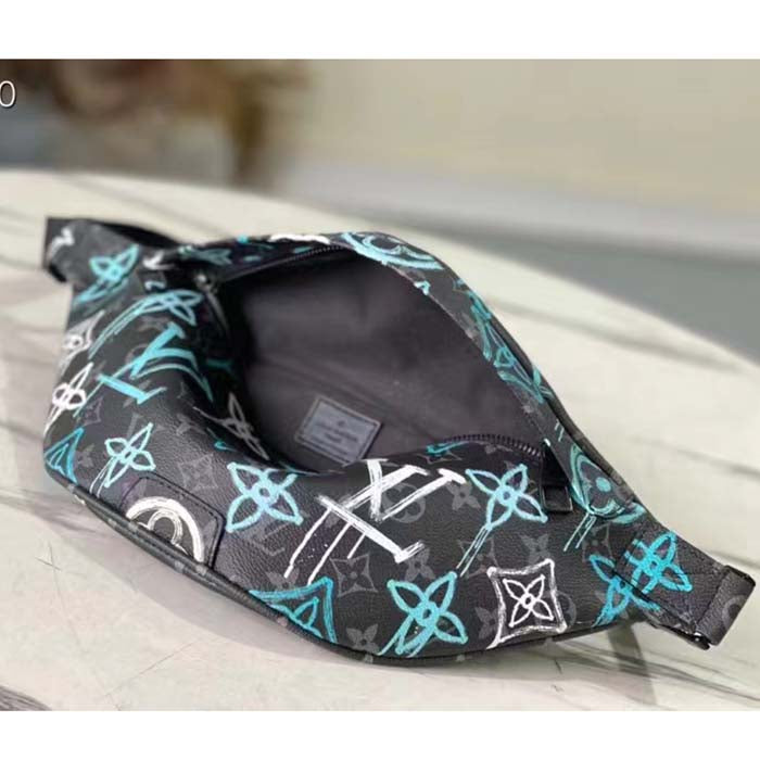 Louis Vuitton LV Unisex Discovery Bumbag Graffiti Green Monogram Coated Canvas Cowhide