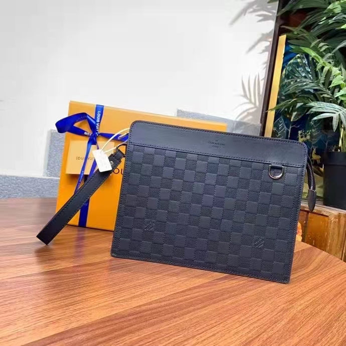 Louis Vuitton LV Unisex Discovery Pochette Clutch Damier Infini Cowhide Leather