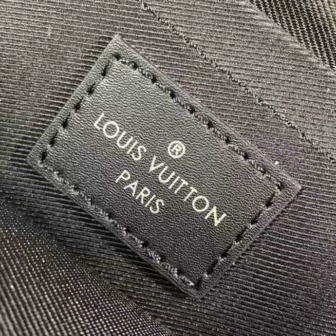 Louis Vuitton LV Unisex Discovery Pochette Clutch Damier Infini Cowhide Leather