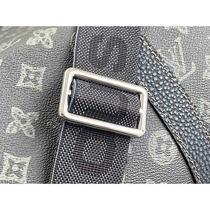 Louis Vuitton LV Unisex Keepall Bandoulière 50 Dark Green Monogram Coated Canvas Cowhide