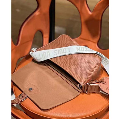 Louis Vuitton LV Unisex Montsouris Messenger Cognac Calf Leather Textile Lining