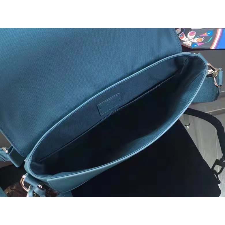 Louis Vuitton LV Unisex New Messenger Blue Aerogram Cowhide Leather Textile Lining