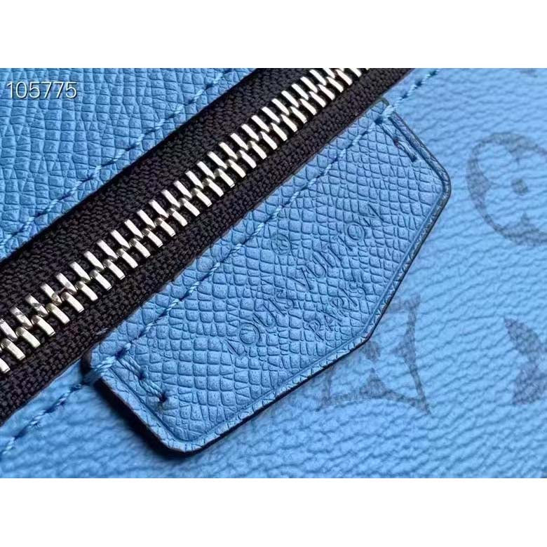 Louis Vuitton LV Unisex Outdoor Messenger Navy Blue Taiga Cowhide Leather Monogram Canvas
