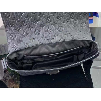 Louis Vuitton LV Unisex S-Cape Messenger Taurillon Monogram Embossed Cowhide Leather