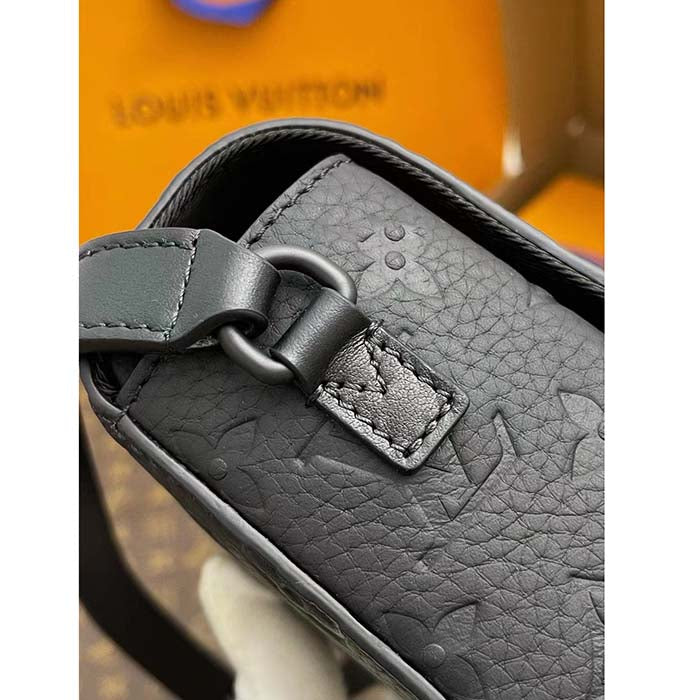 Louis Vuitton LV Unisex Steamer Wearable Wallet Black Embossed Cowhide Leather