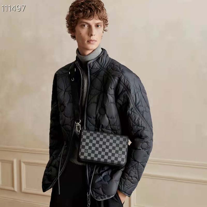 Louis Vuitton LV Unisex Studio Messenger Onyx Damier Infini Leather Cowhide Leather