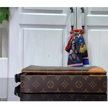 Louis Vuitton LV Unisex Trio Messenger Radiant Sun Monogram Macassar Coated Canvas