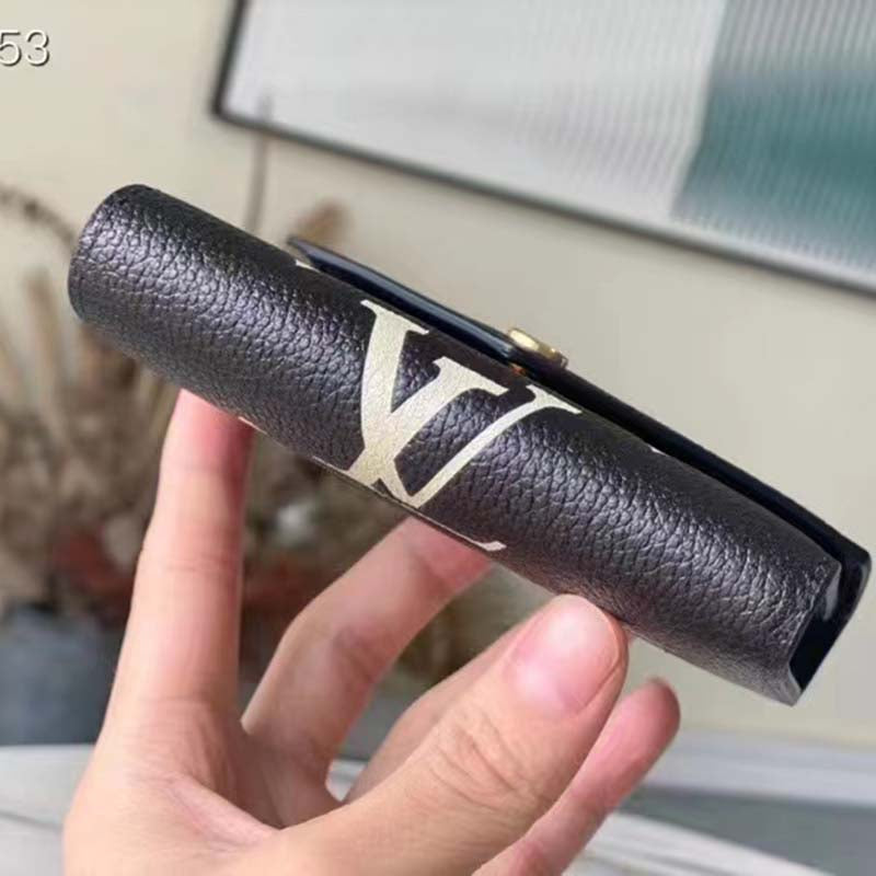 Louis Vuitton LV Unisex Victorine Wallet Black Monogram Empreinte Embossed Supple Grained Cowhide