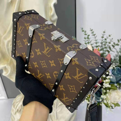 Louis Vuitton LV Unisex Wallet Trunk Monogram Coated Canvas Cowhide Leather