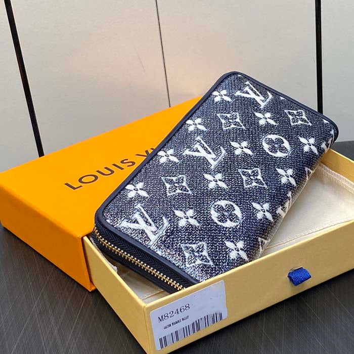Louis Vuitton LV Unisex Zippy Wallet Blue Monogram Coated Canvas Cowhide Leather