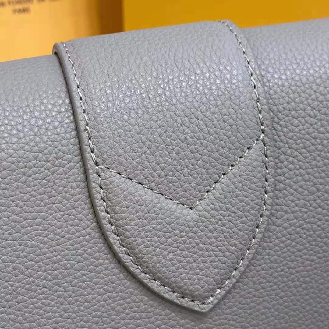 Louis Vuitton LV Women LV Pont 9 Soft MM Gris Taupe Summer Gold Grained Calfskin