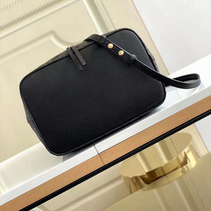 Louis Vuitton LV Women NéoNoé MM Bucket Black Embossed Monogram Empreinte Grained Cowhide