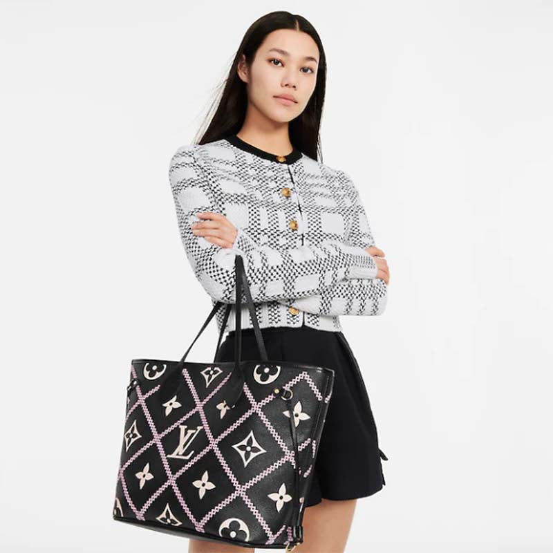 Louis Vuitton LV Women Neverfull MM Tote Black Pink Grained Cowhide Leather