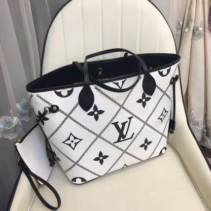 Louis Vuitton LV Women Neverfull MM Tote Crème Beige Grained Cowhide Leather