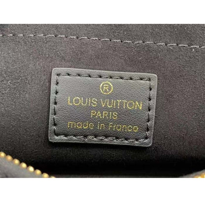 Louis Vuitton LV Women New Wave Chain Bag GM Black Quilted Smooth Calf Leather