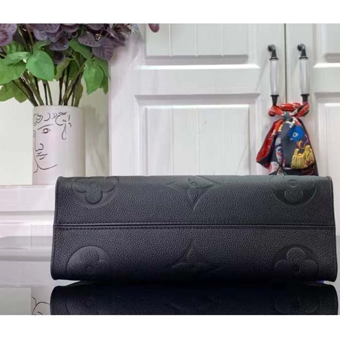 Louis Vuitton LV Women OnTheGo East West Black Embossed Grained Cowhide Leather