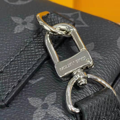 Louis Vuitton LV Women Outdoor Pouch Taigarama Noir Black Coated Canvas Cowhide Leather