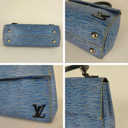 LOUIS VUITTON Cluny bag in light blue epi leather