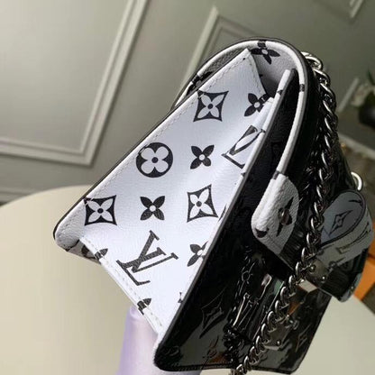 Louis Vuitton Wynwood Monogram Vernis Noir