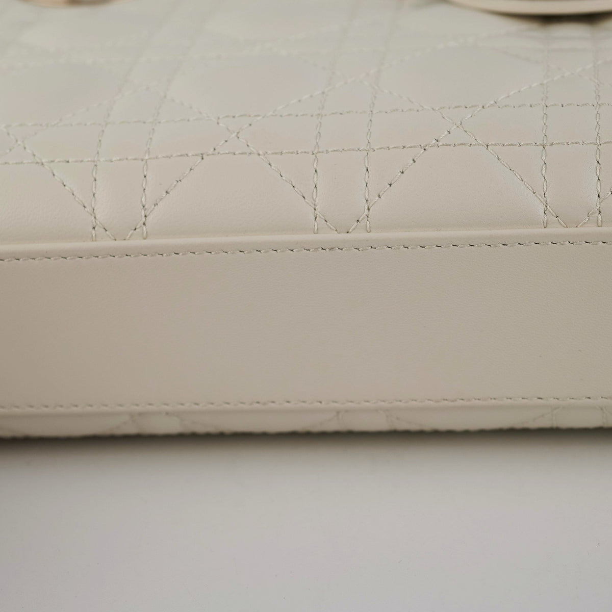 ITEM 6 - Dior D-Joy Medium White