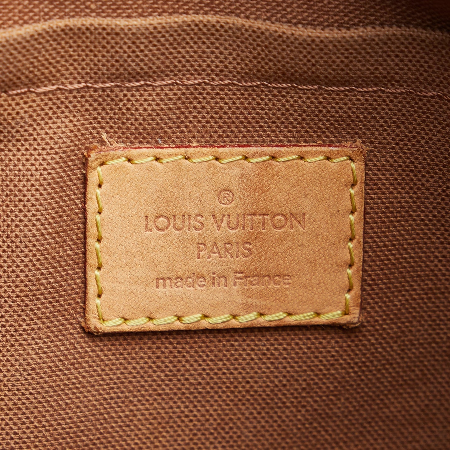 LOUIS VUITTON Monogram Thames GM Shoulder Bag