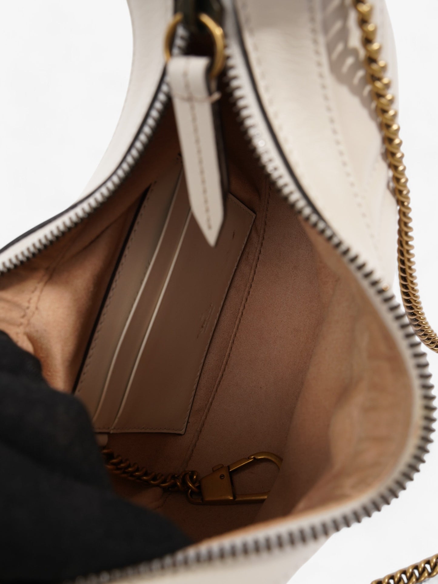 Gucci GG Marmont Shoulder Bag White Matelasse Leather Mini