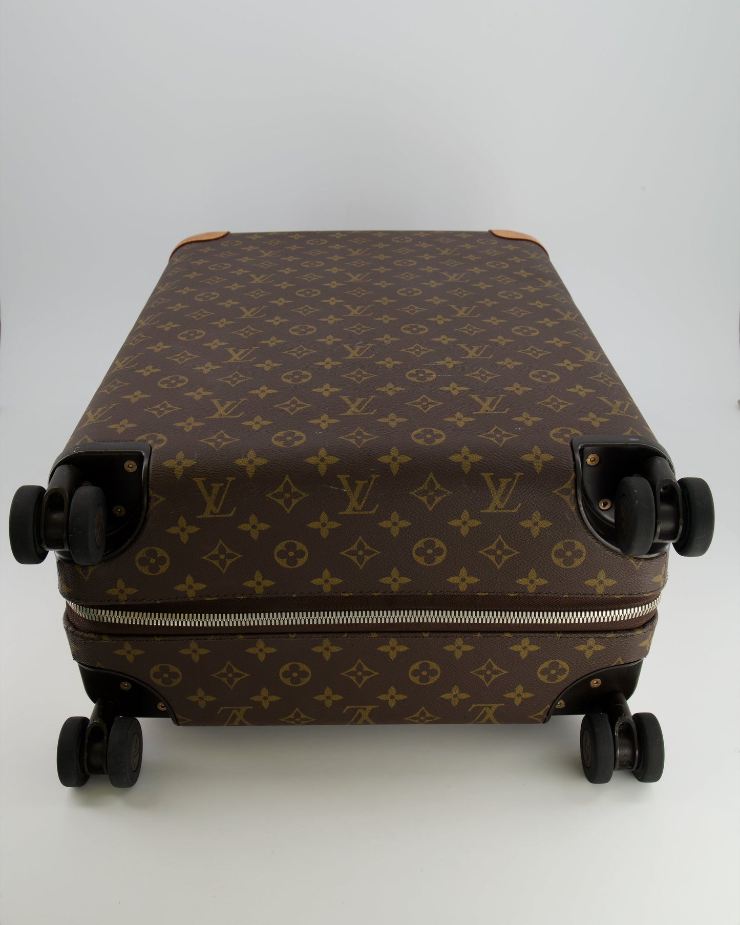 Louis Vuitton Horizon 55 Cabin Suitcase in Brown Monogram Canvas