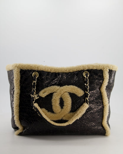 Chanel Black Shiny Crumpled Shearling CC Mania Deauville Tote Bag with Champagne Gold Hardware
