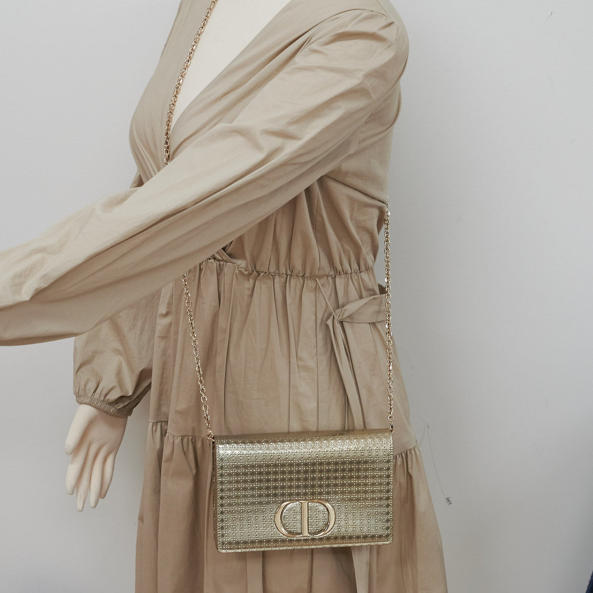HOLD BC Dior 30 Montaigne Belt Bag With Chain Metallic Patent Gold
