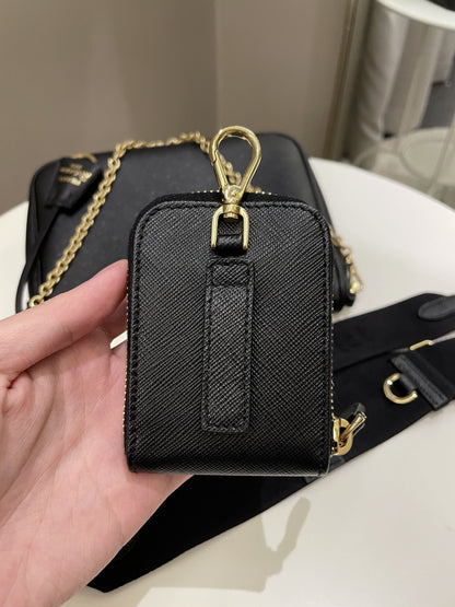 Prada Re-Edition 2005 Saffiano Bag Black Saffiano Leather