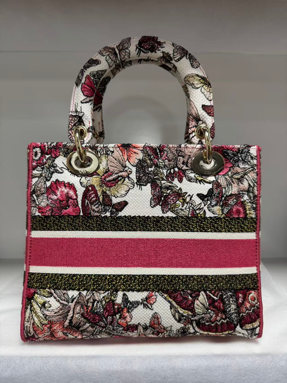 Pre-owned Certified Dior Lady D-Lite Medium Butterfly Floral Embroidered Canvas with Light Golden Hardware, 2021, w/ dust bag, strap