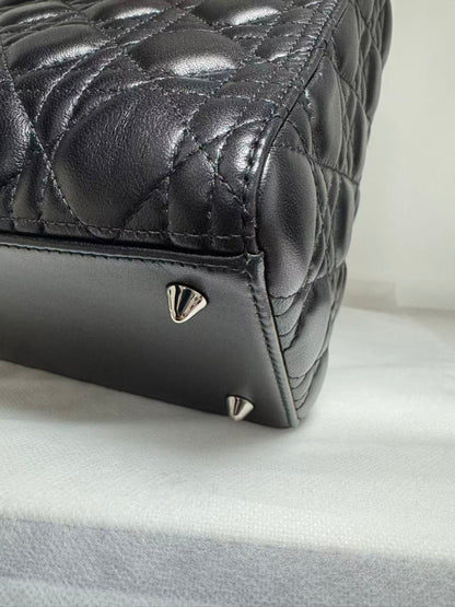 Pre-owned Certified Dior Medium Lady Dior Black Cannage Quilted Lambskin with Shiny Black Hardware, 2022, w/ Dior dust bag, leather strap