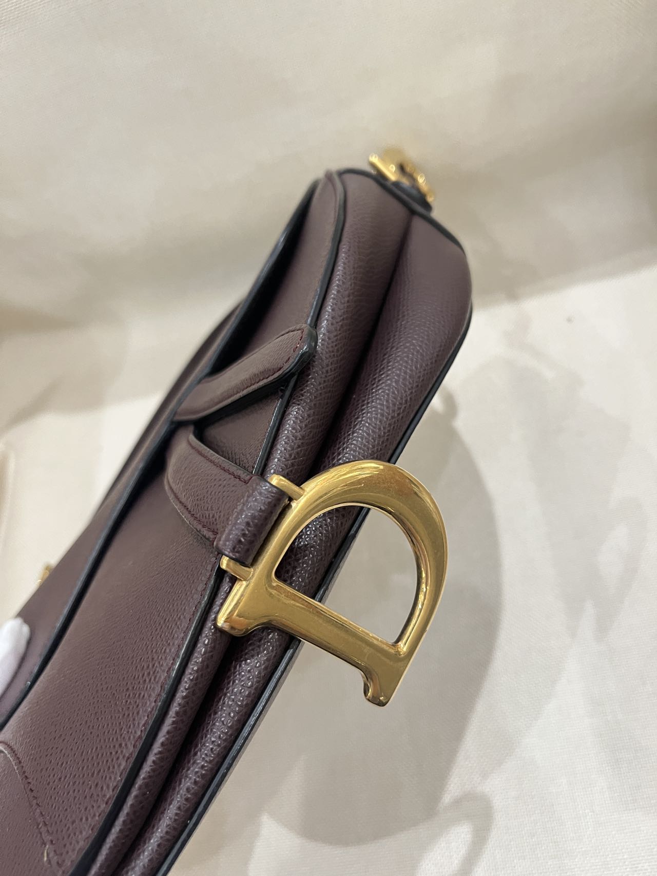 Pre-owned Certified Dior Saddle in Burgundy Brown Grained Calfskin with Golden Hardware, 2018, w/ dust bag, Dior canvas strap