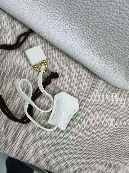 Pre-owned Certified Hermes Birkin 35 in Blanc Togo Leather with Golden Hardware, 2011, w/ lock & key, dust bag