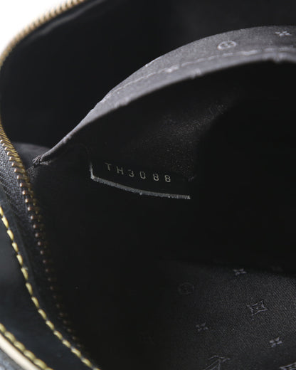 LOUIS VUITTON Black Suhali Leather Le Radieux Shoulder Bag