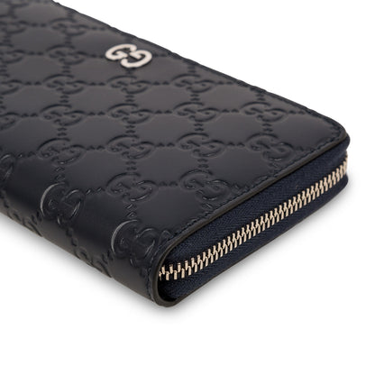 Gucci Signature GG Zip around wallet