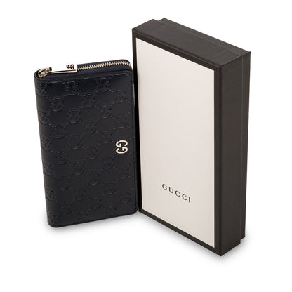 Gucci Signature GG Zip around wallet