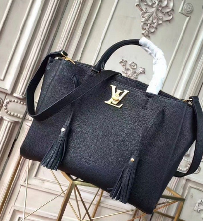 Louis Vuitton Lockmeto Handbag Luxury Leather Noir