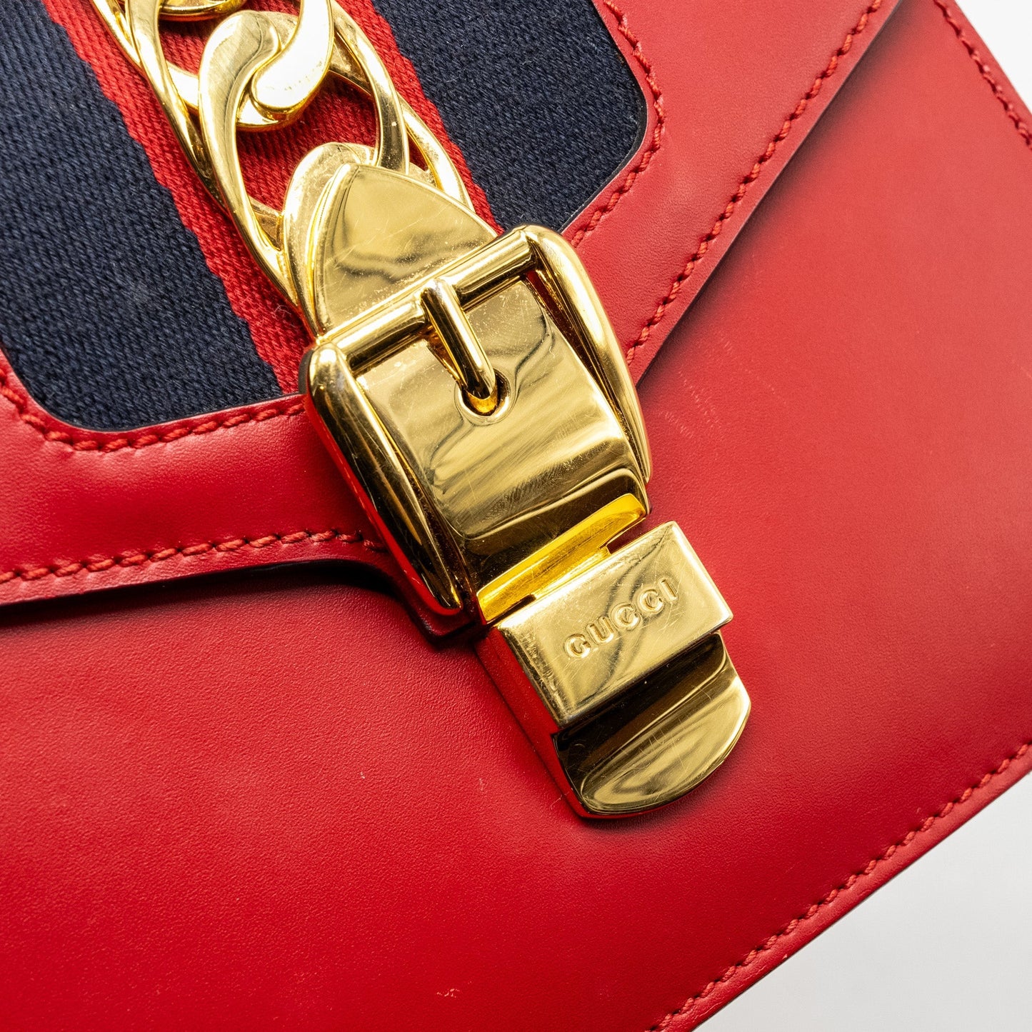 Gucci Top Handle Mini Sylvie calfskin red