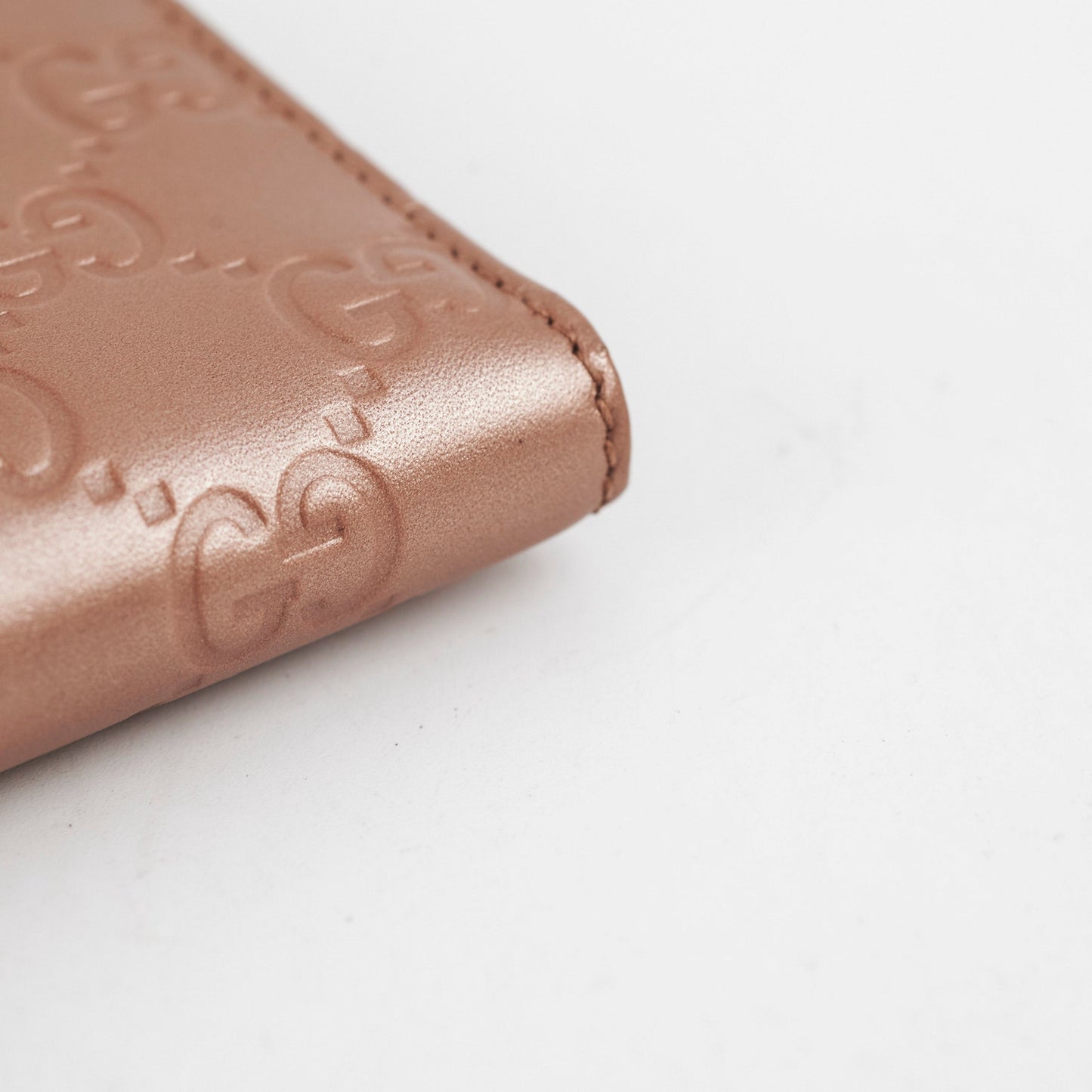 Gucci GG Supreme Wallet Pink