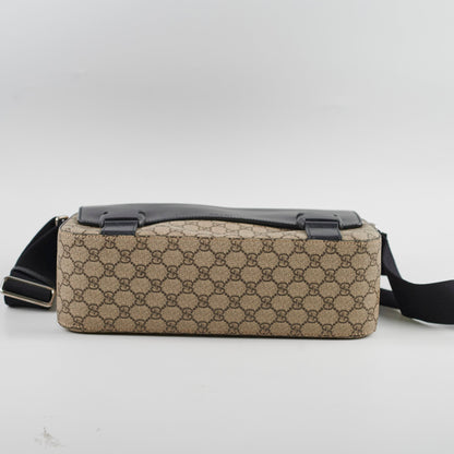 Gucci GG Surpreme Monogram Messenger Bag